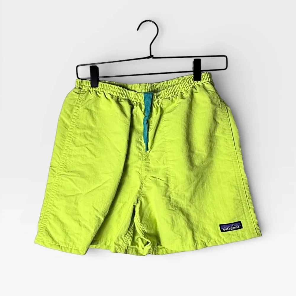 Patagonia Swim Trunks Baggie Shorts Men Phosphorus Green Size Small (L)